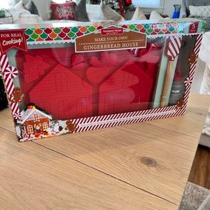 Make your own gingerbread house kit
